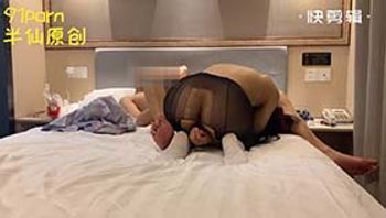 最新流出91大神半仙酒店约炮清纯的JK裙子高三学妹